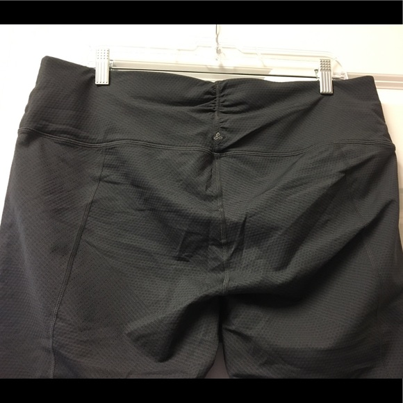 HOST PICK! Comfy and stylish NWT Prana capris! - Picture 4 of 8